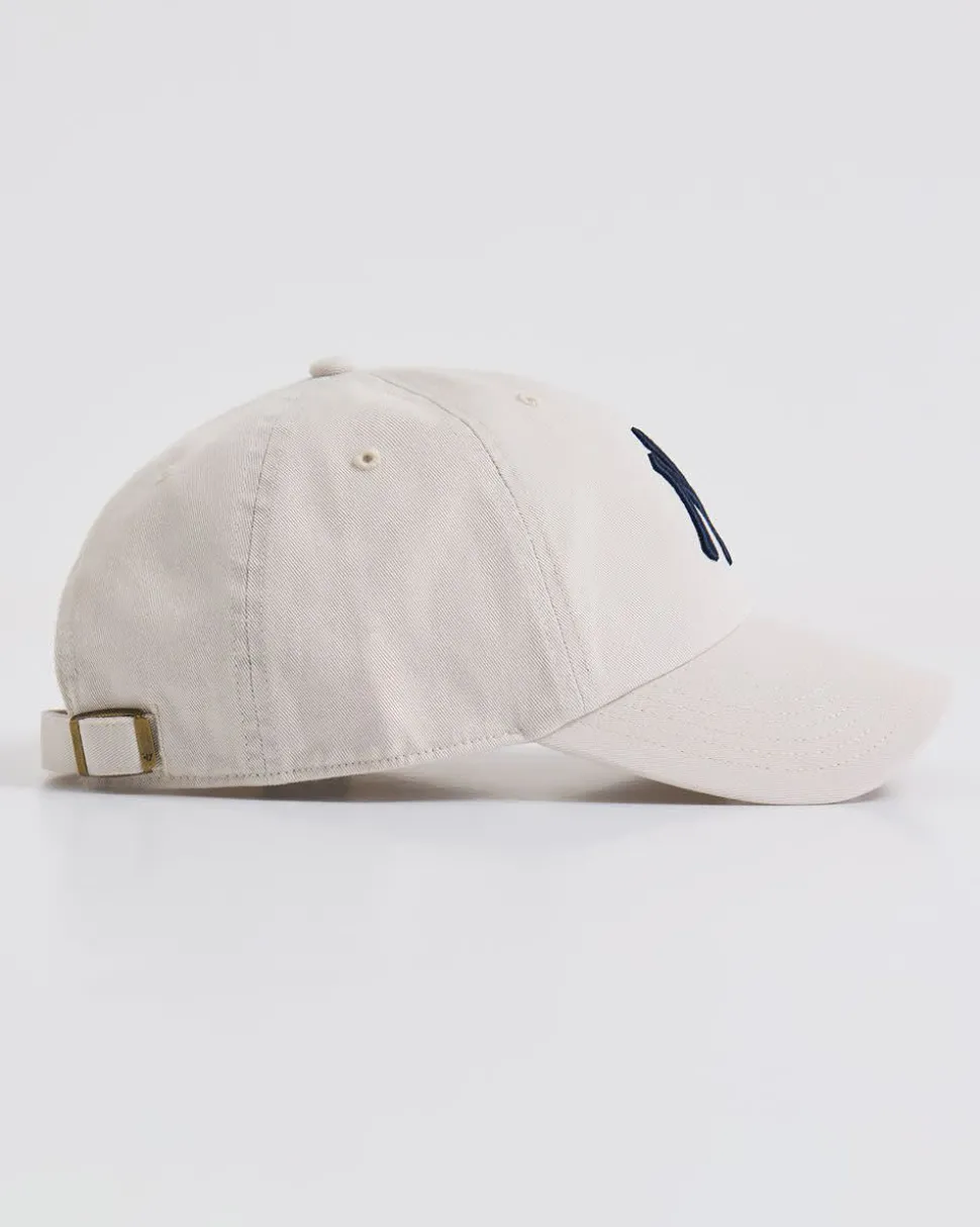 Beige NY Yankees Classic '47 Clean Up Cap
