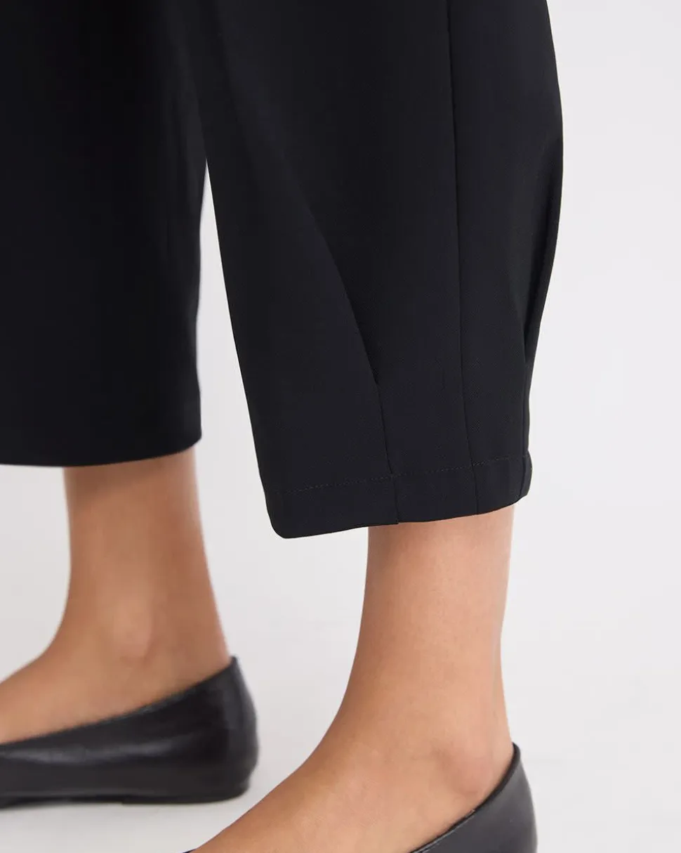Black Mid-Rise Tapered-Leg Flowy Jogger Pant