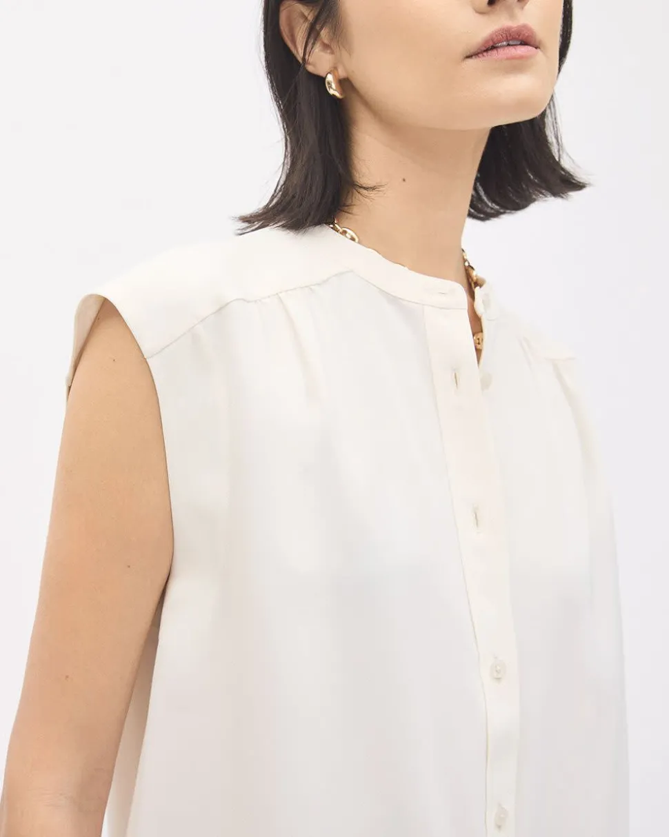 Extended-Sleeve Crew-Neck Buttoned-Down Blouse