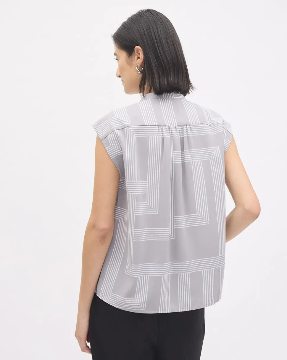 Extended-Sleeve Crew-Neck Buttoned-Down Blouse