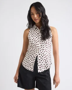 Princess-Cut Sleeveless Buttoned-Down Blouse