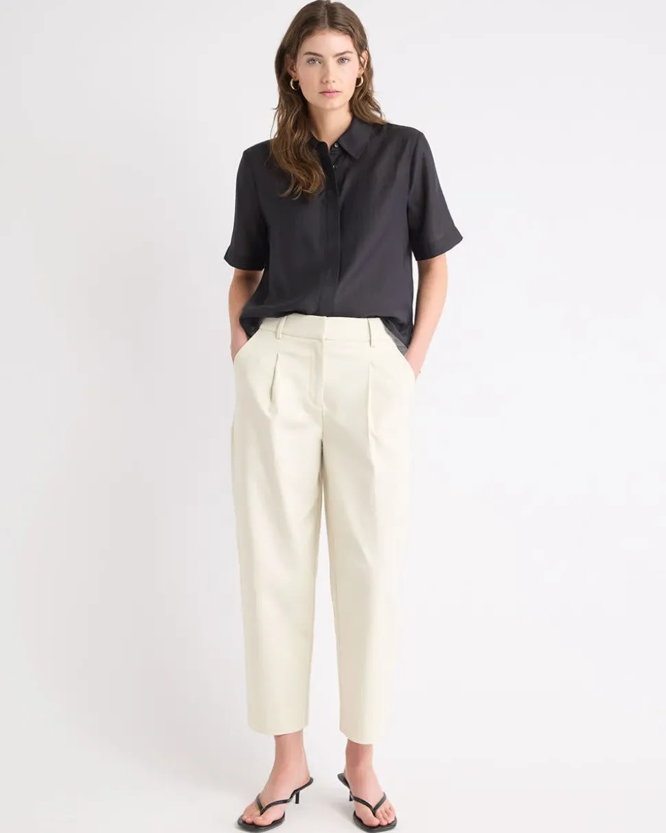 Short-Sleeve Buttoned-Down Blouse with Shirt Collar