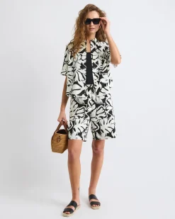 Short-Sleeve Linen-Blend Blouse with Shirt Collar