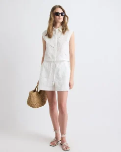 Sleeveless Buttoned-Down Blouse with Eyelet Pattern