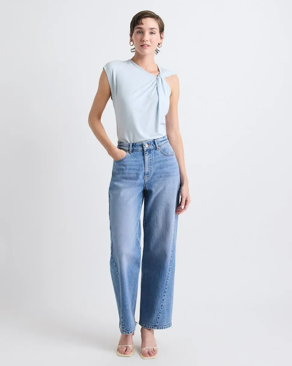 Sleeveless Crew-Neck Top with Twisted Detail