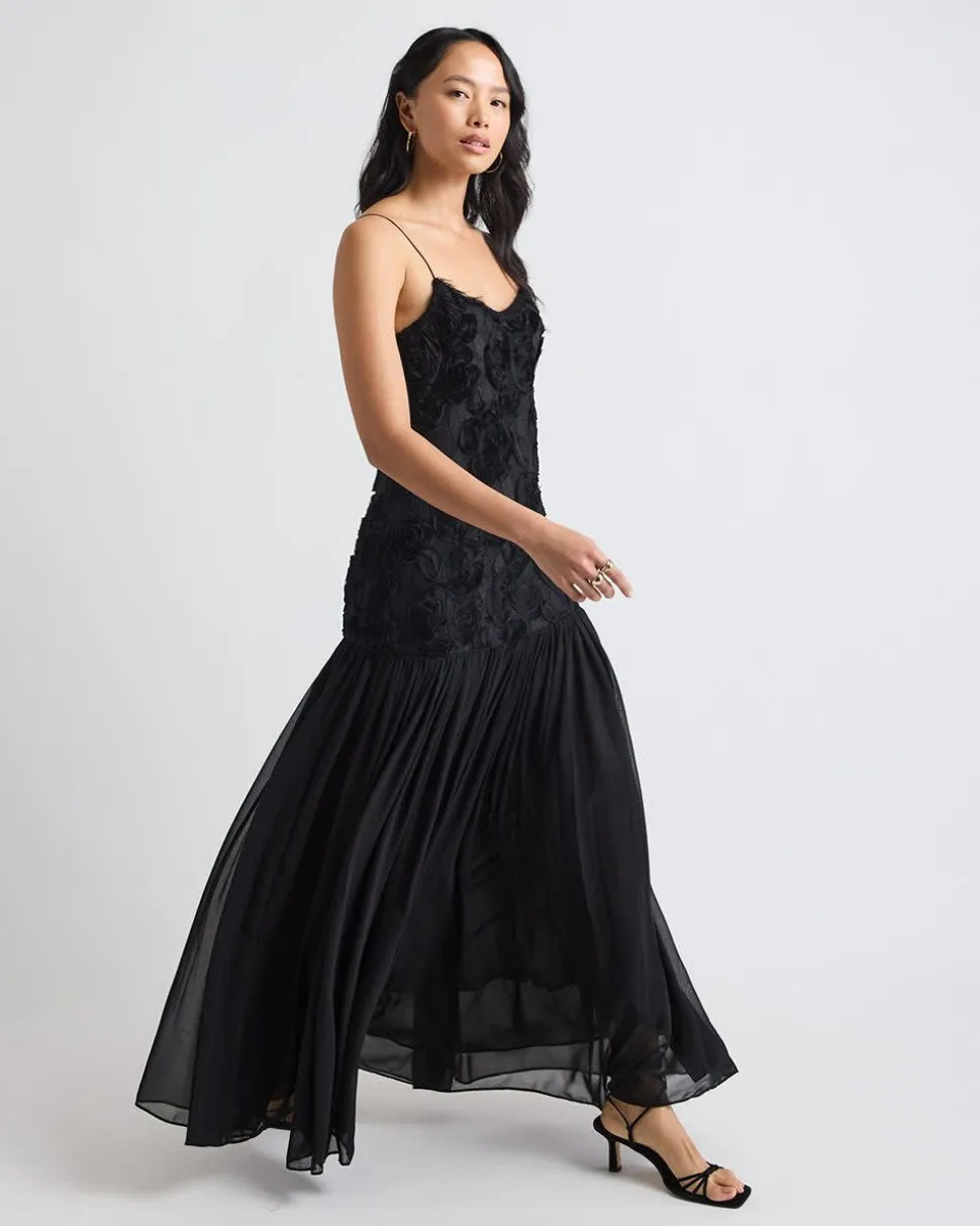 Sleeveless Fit-and-Flare Maxi Cocktail Dress with 3D Flowers