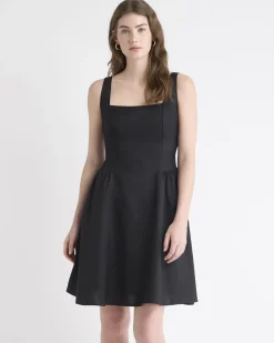 Sleeveless Mini Cocktail Dress with Square Neckline