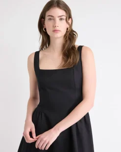 Sleeveless Mini Cocktail Dress with Square Neckline