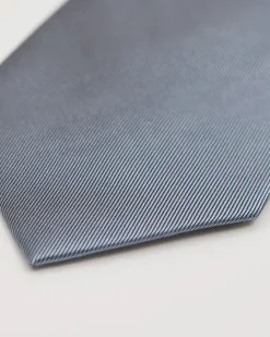 Solid Regular Tie