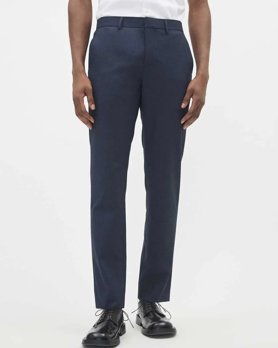 Solid Slim-Fit City Pant