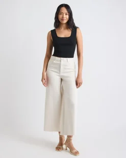 Square-Neck Fitted Textured Tank