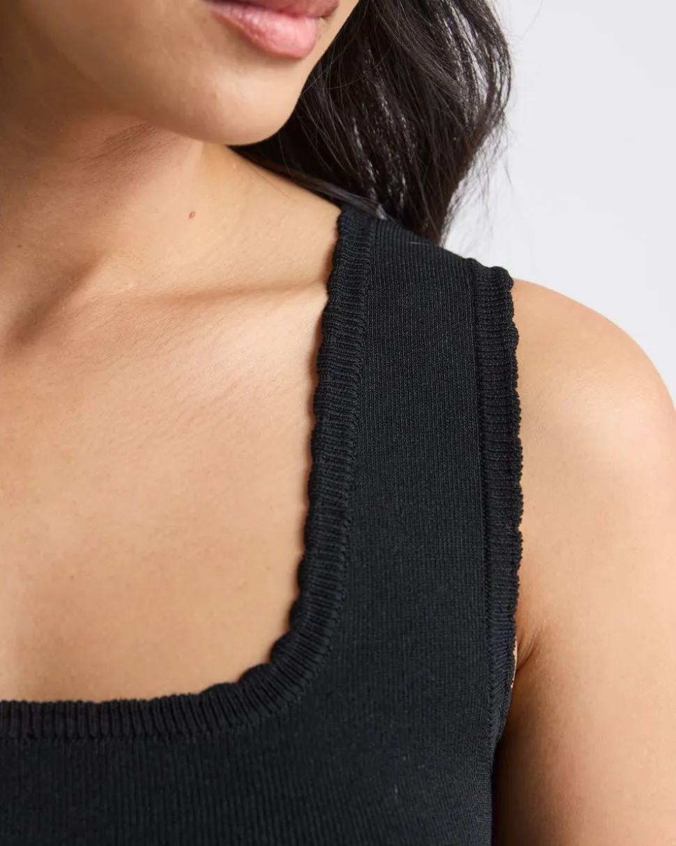 Square-Neck Fitted Textured Tank