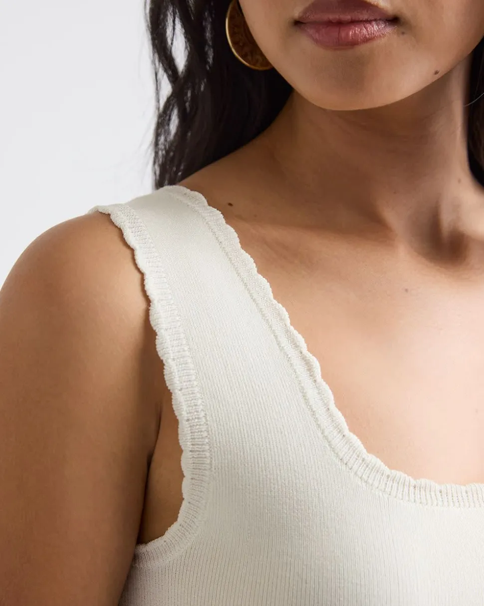 Square-Neck Fitted Textured Tank